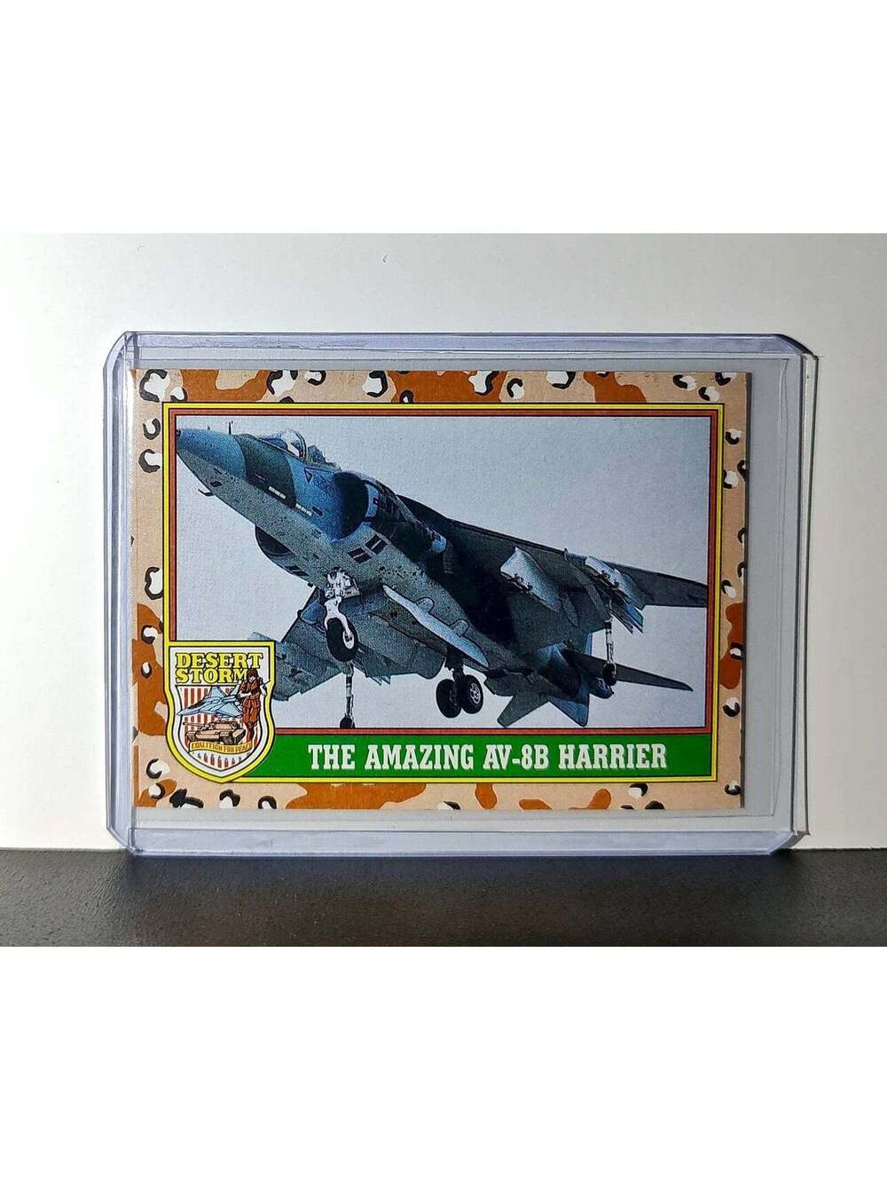 The Amazing AV-8B Harrier 1991 Topps Desert Storm #32 Card - Picture 1 of 10